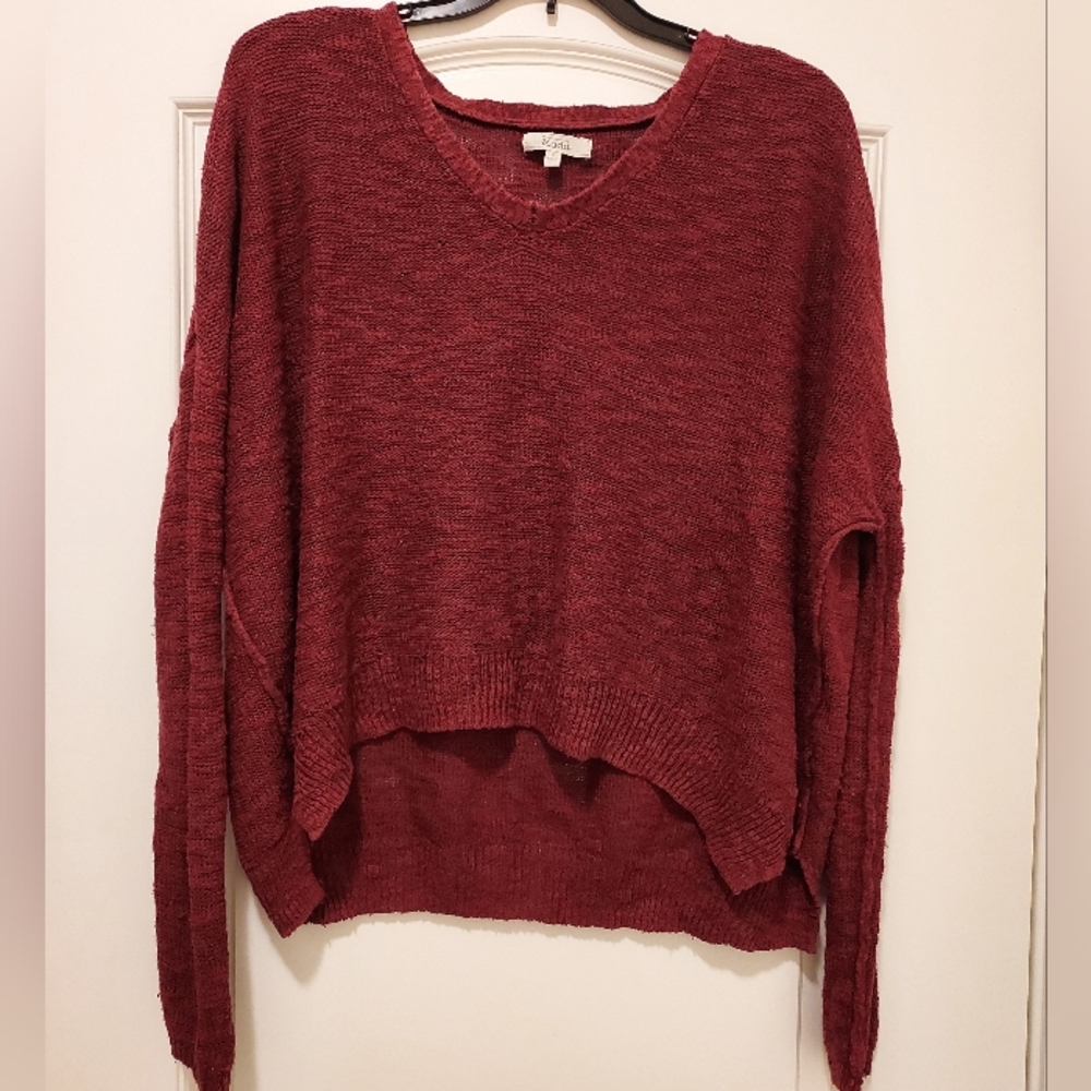 Light Weight Mudd Burgundy Sweater